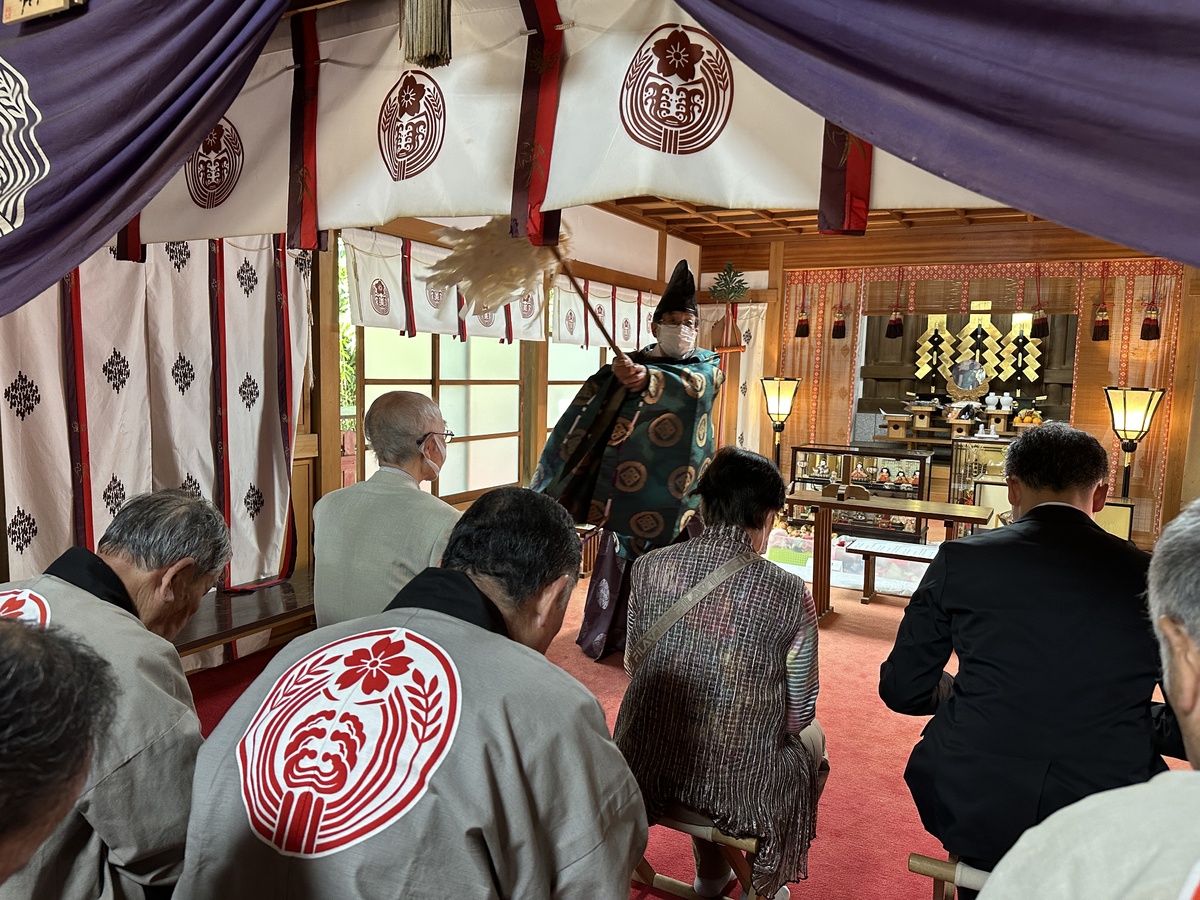 田子山富士塚・敷島神社にて思い出品 合同感謝祭が開催されました。